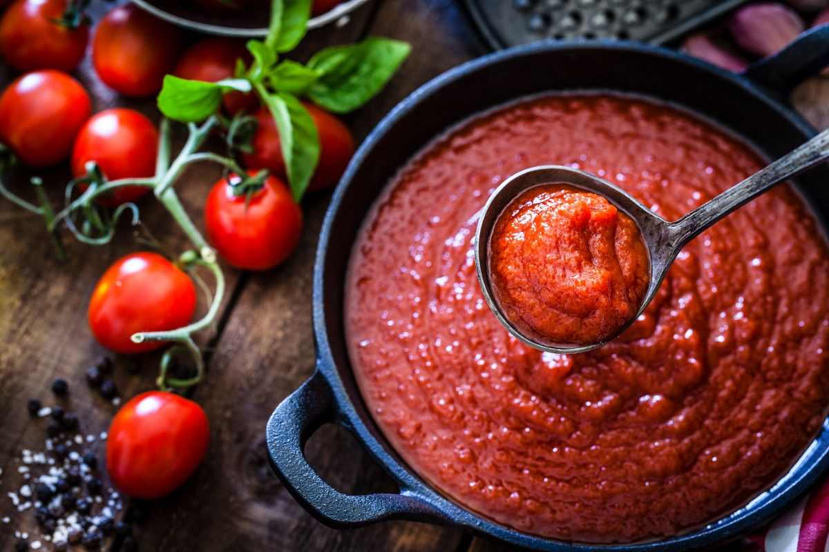 I 5 trucchi di nonna Maria per preparare un sugo al pomodoro perfetto ...